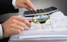 fraude_faturas_lupa_calculadora netsegura